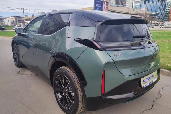 2023 Zeekr X с пробегом 20 км