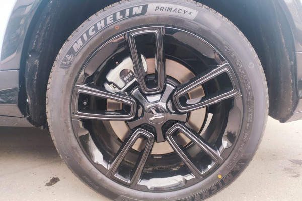 2023 Voyah Free с пробегом 20 км