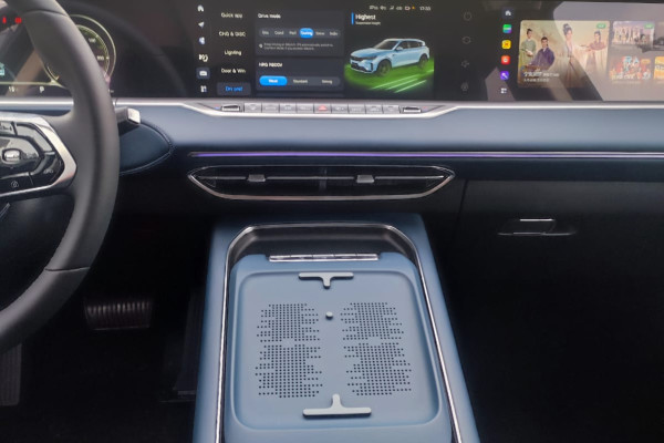 2023 Voyah Free с пробегом 20 км