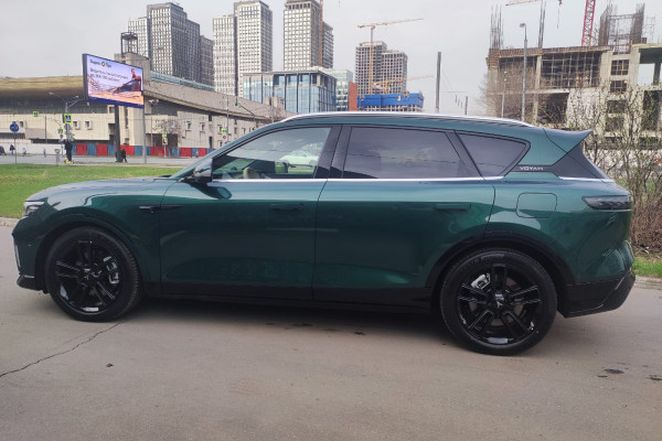 2023 Voyah Free с пробегом 20 км