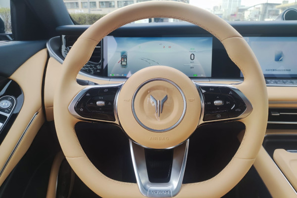 2023 Voyah Free с пробегом 20 км