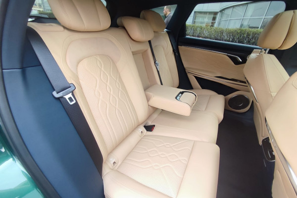 2023 Voyah Free с пробегом 20 км