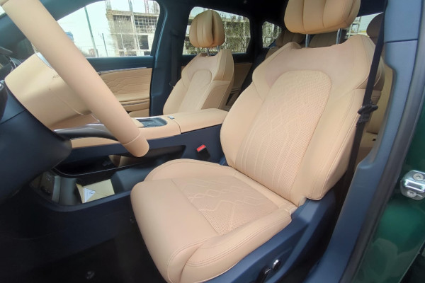 2023 Voyah Free с пробегом 20 км