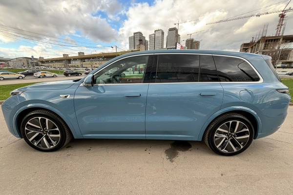 2023 LiXiang L9 с пробегом 22 км