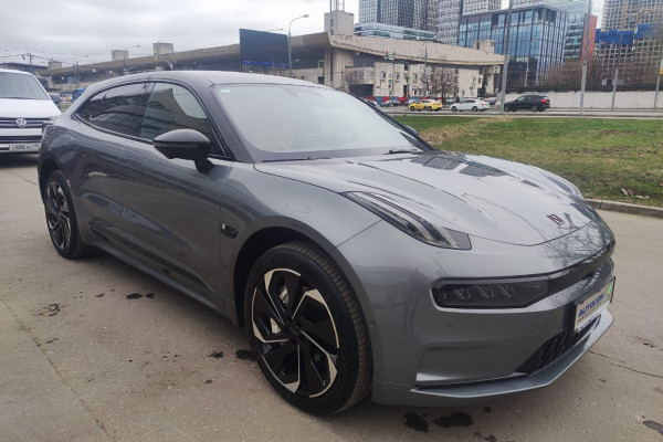 2023 Zeekr 001 с пробегом 20 км