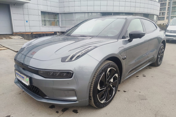 2023 Zeekr 001 с пробегом 20 км