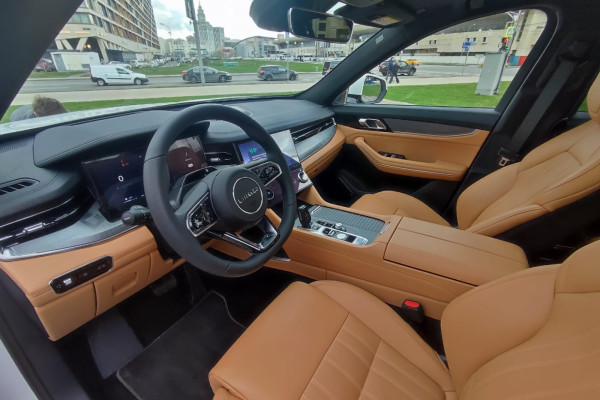 2023 Lynk & Co 09 с пробегом 20 км