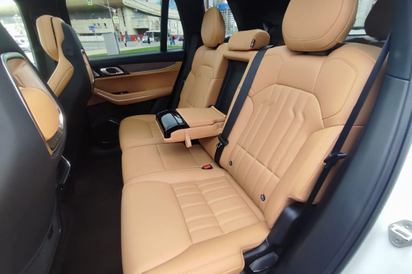 2023 Lynk & Co 09 с пробегом 20 км