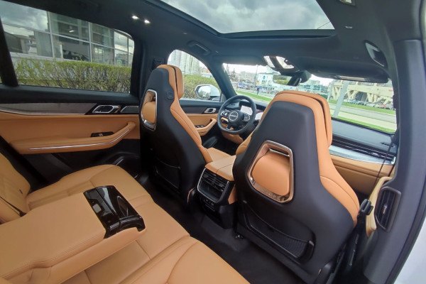 2023 Lynk & Co 09 с пробегом 20 км