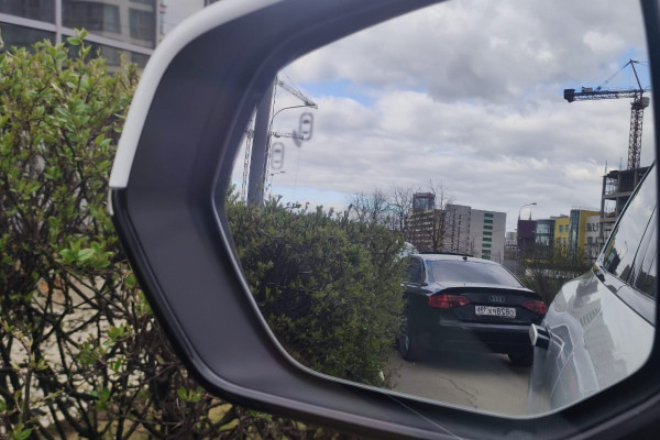 2023 Lynk & Co 09 с пробегом 20 км