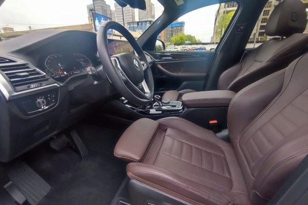 2022 BMW X3 с пробегом 10 200 км