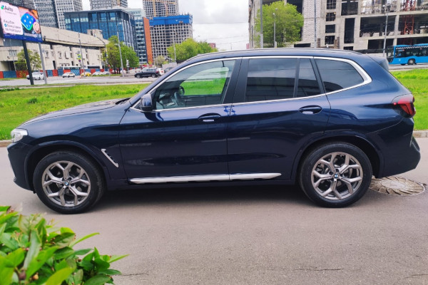 2022 BMW X3 с пробегом 10 200 км