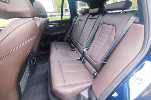 2022 BMW X3 с пробегом 10 200 км