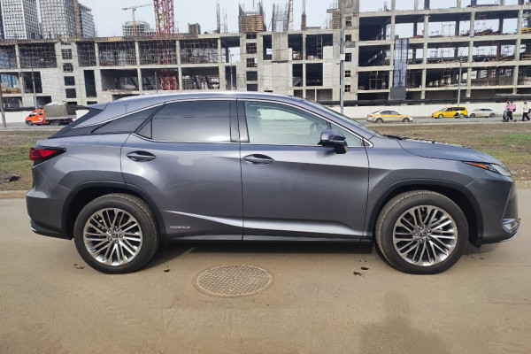 2019 Lexus RX с пробегом 28 500 км