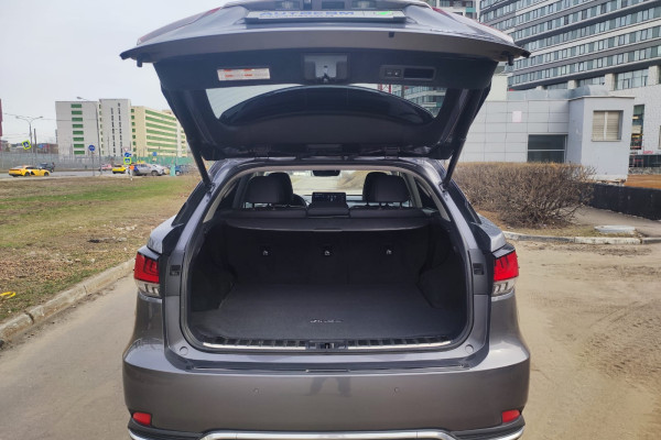 2019 Lexus RX с пробегом 28 500 км
