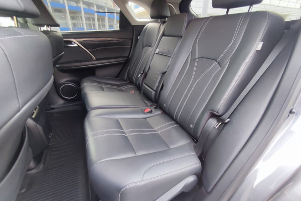 2019 Lexus RX с пробегом 28 500 км