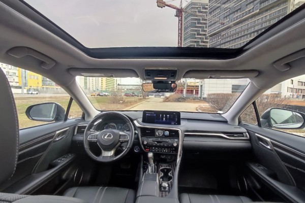 2019 Lexus RX с пробегом 28 500 км