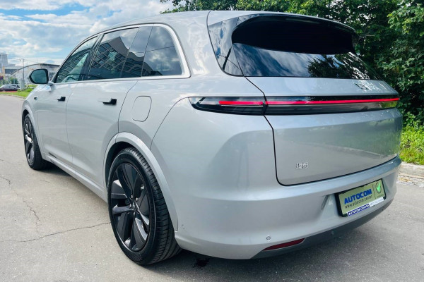 2024 LiXiang L7 с пробегом 20 км