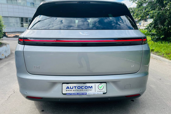 2024 LiXiang L7 с пробегом 20 км