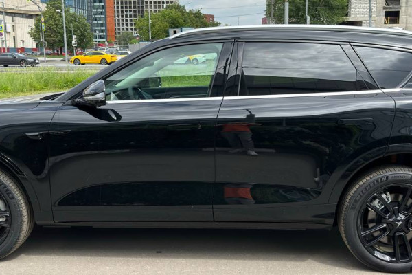 2023 Voyah Free без пробега