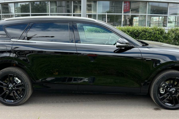 2023 Voyah Free без пробега