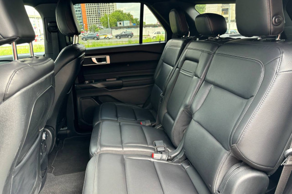 2020 Ford Explorer с пробегом 37 800 км