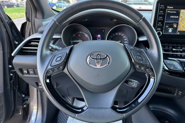 2021 Toyota C-HR с пробегом 44 000 км