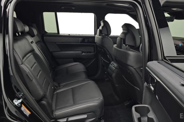 2023 Hyundai Santa Fe с пробегом 6 106 км