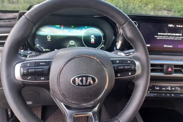 2020 Kia K5 с пробегом 52 141 км