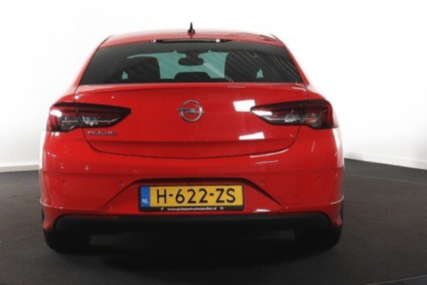 2020 Opel Insignia с пробегом 97 901 км