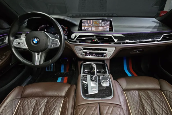2020 BMW 7 серии с пробегом 70 000 км