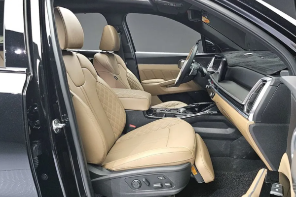 2023 Kia Sorento с пробегом 6 035 км