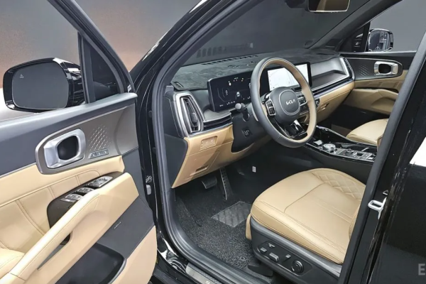 2023 Kia Sorento с пробегом 6 035 км