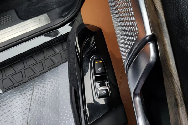 2023 Kia Mohave с пробегом 9 610 км