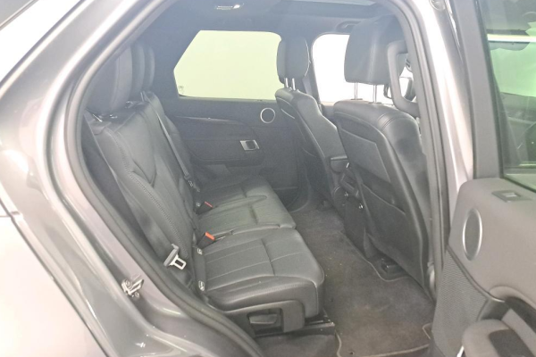 2020 Land Rover Discovery с пробегом 45 000 км