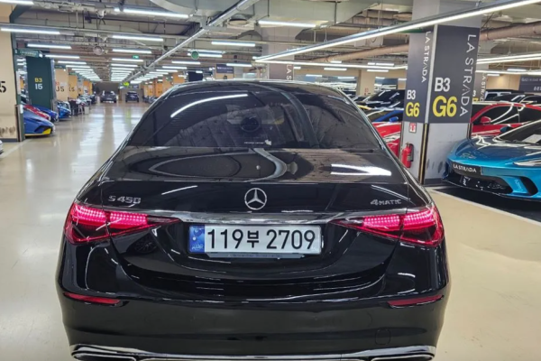 2023 Mercedes-Benz S-Класс с пробегом 10 500 км