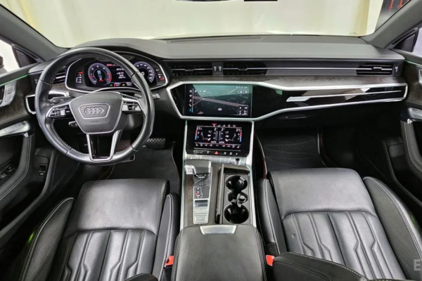 2020 Audi A7 с пробегом 40 733 км