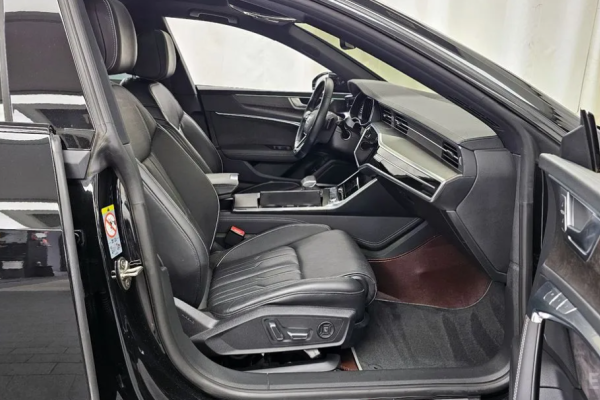 2020 Audi A7 с пробегом 40 733 км