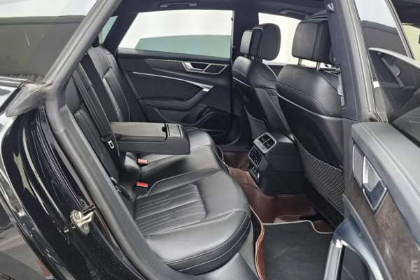 2020 Audi A7 с пробегом 40 733 км