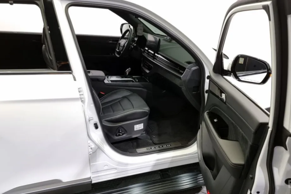 2023 SsangYong Rexton с пробегом 7 807 км