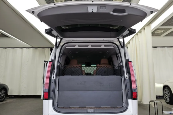 2023 Hyundai Staria с пробегом 22 344 км