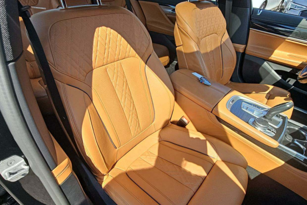 2021 BMW 7 серии с пробегом 23 028 км