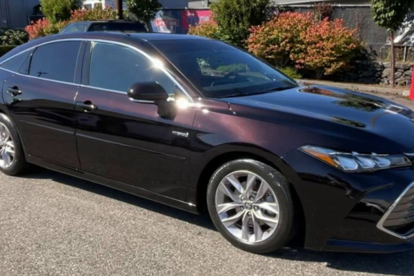 2021 Toyota Avalon с пробегом 43 000 миль