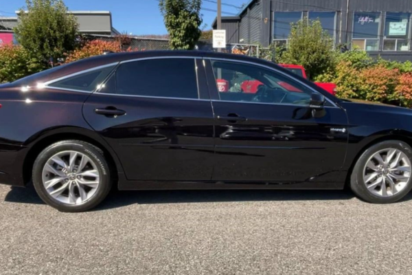 2021 Toyota Avalon с пробегом 43 000 миль