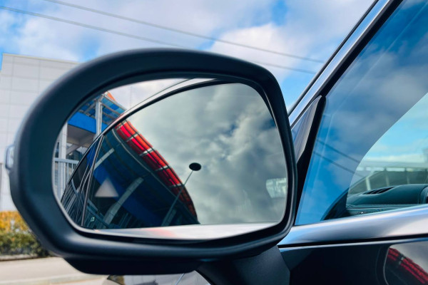 2024 Mercedes-Benz GLC Coupe с пробегом 35 км