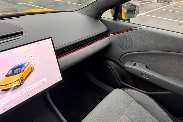 2024 Zeekr 007 с пробегом 25 км