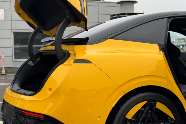 2024 Zeekr 007 с пробегом 25 км