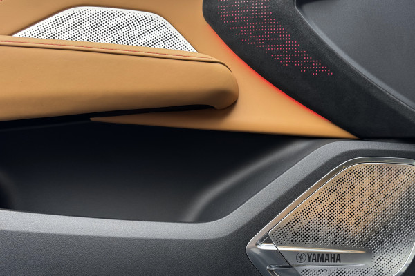 2023 Zeekr 001 с пробегом 20 км