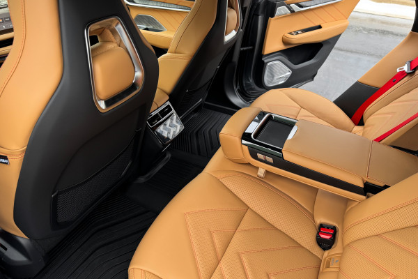 2023 Zeekr 001 с пробегом 20 км