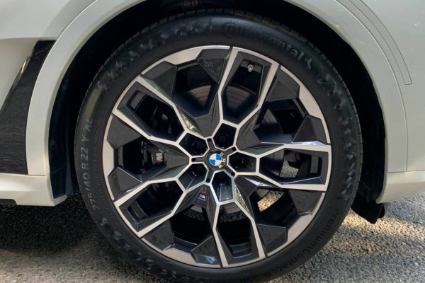 2023 BMW X7 с пробегом 31 000 км